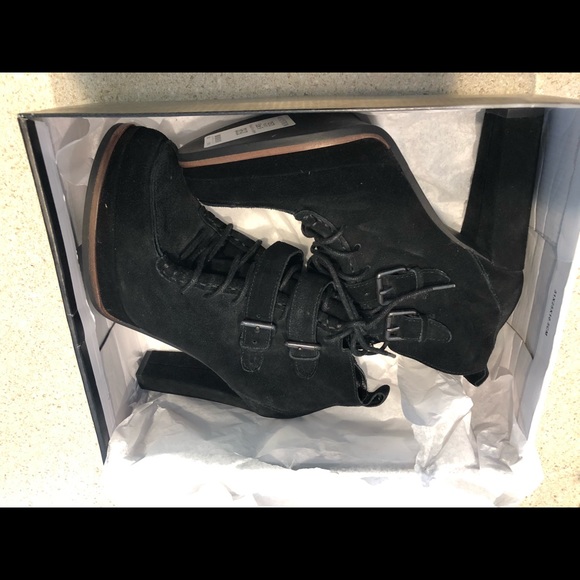 Booties - Picture 4 of 4